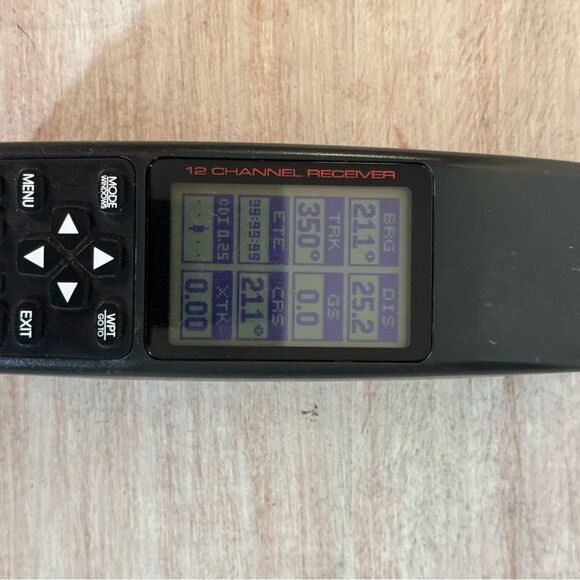 Garmin Black GPS Receiver 12 channel receiver - Picture 1 of 3